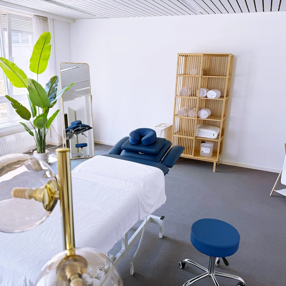 Behandlungsraum im Massage Zentrum Liechtenstein